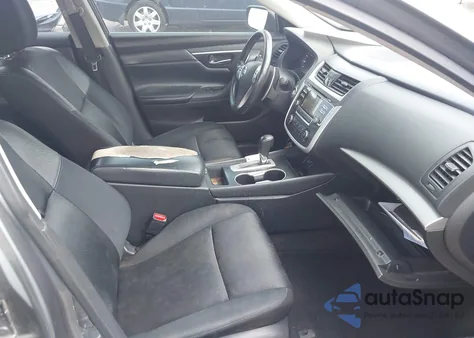 2017 Nissan Altima 2.5 Sr из США, поврежденный, VIN 1N4AL3AP9HC124955